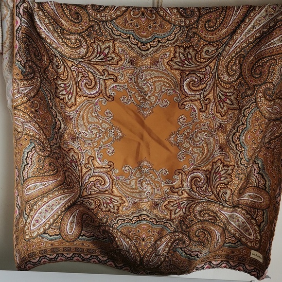 LALTRAMODA ITALY SILK SCARF - Picture 7 of 7